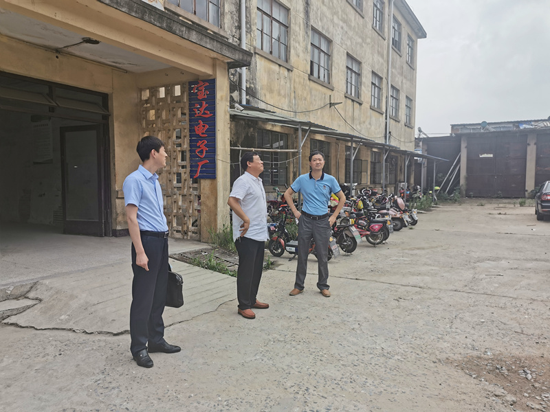 1594283254100276.jpg 愛濤文化集團(tuán)趙智董事長(zhǎng)帶隊(duì)赴淮安檢查安全生產(chǎn)工作5_副本.jpg